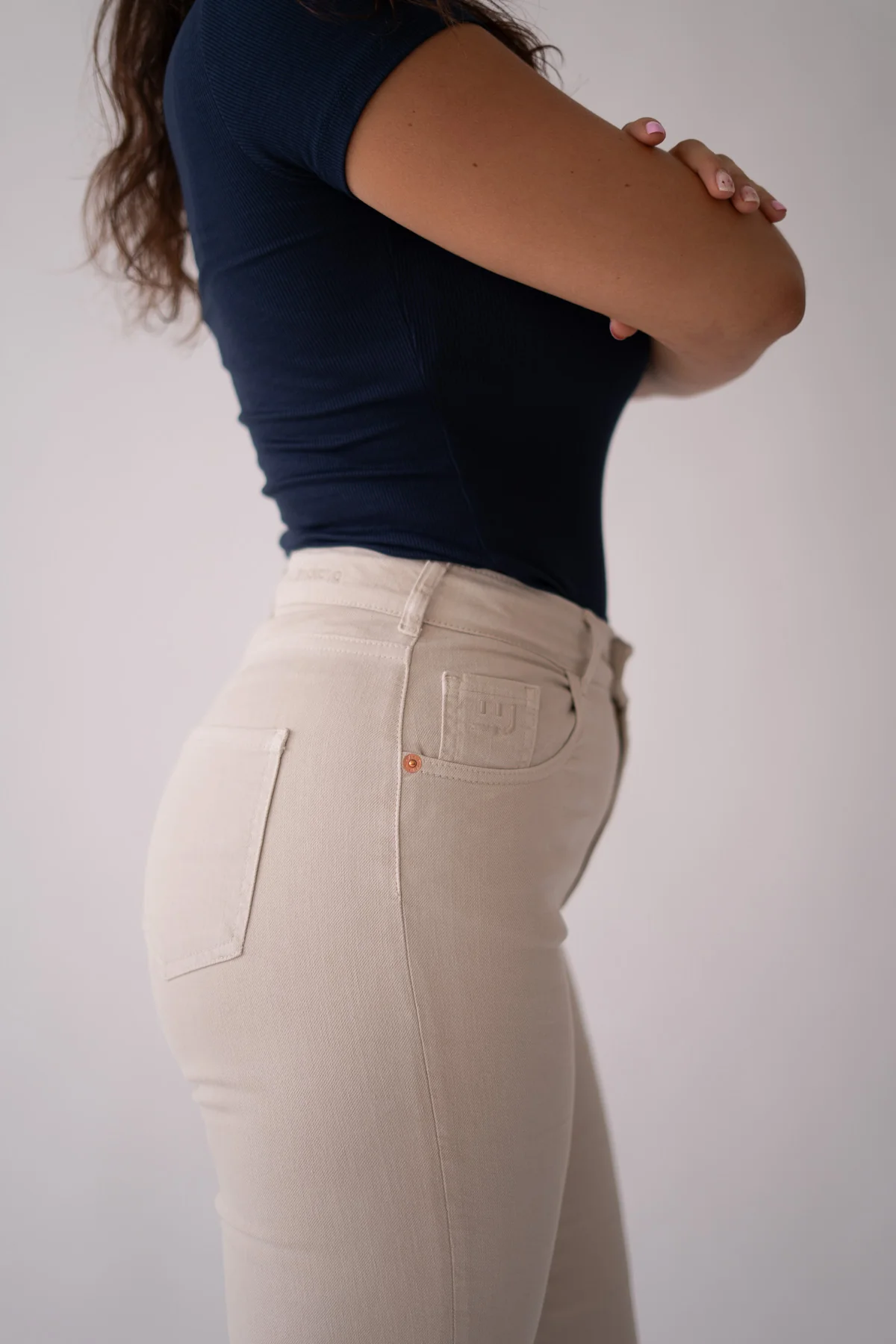 MOM HIGH RISE - BEIGE - Image 4