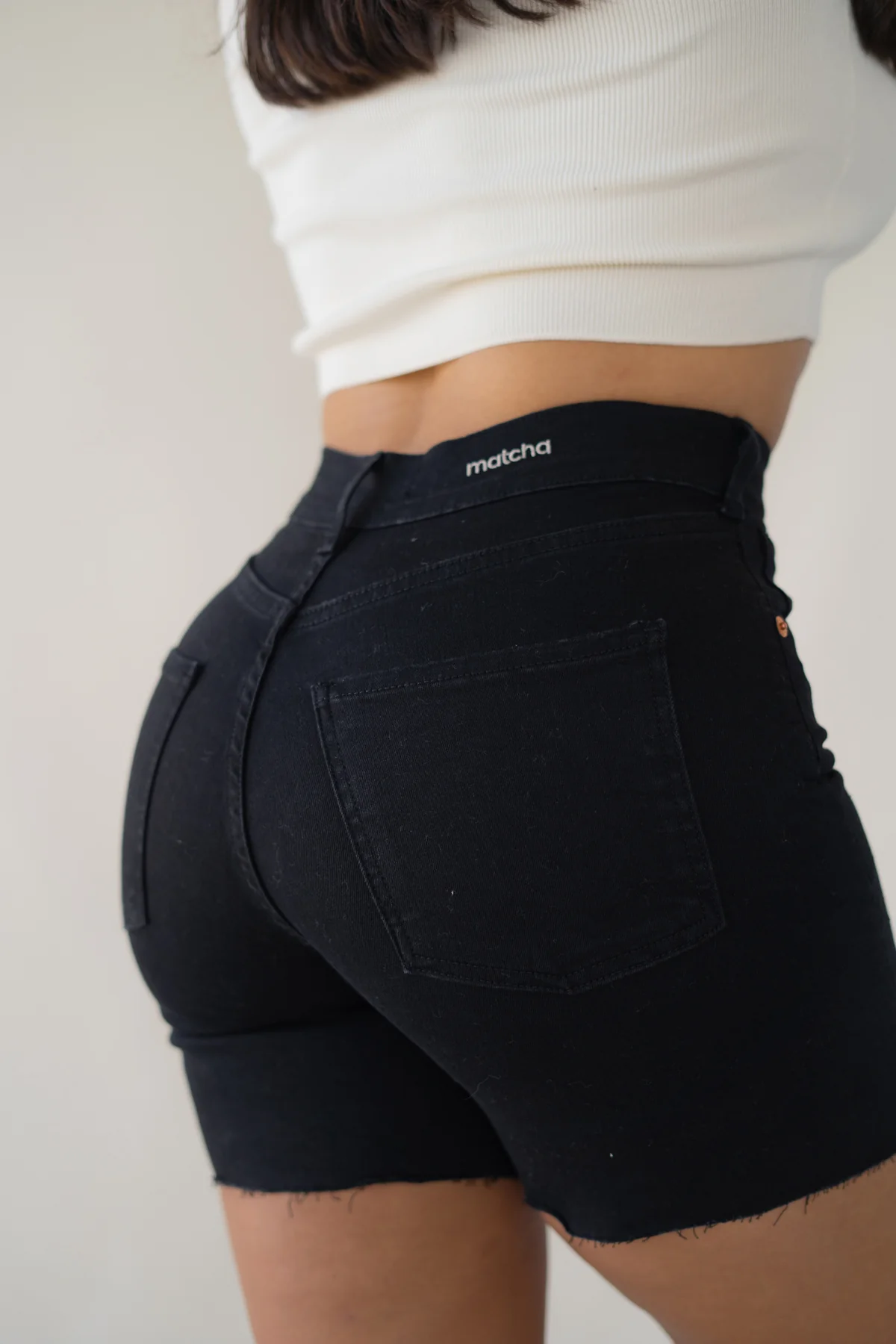 SHORTS HIGH RISE - BLACK - Image 3