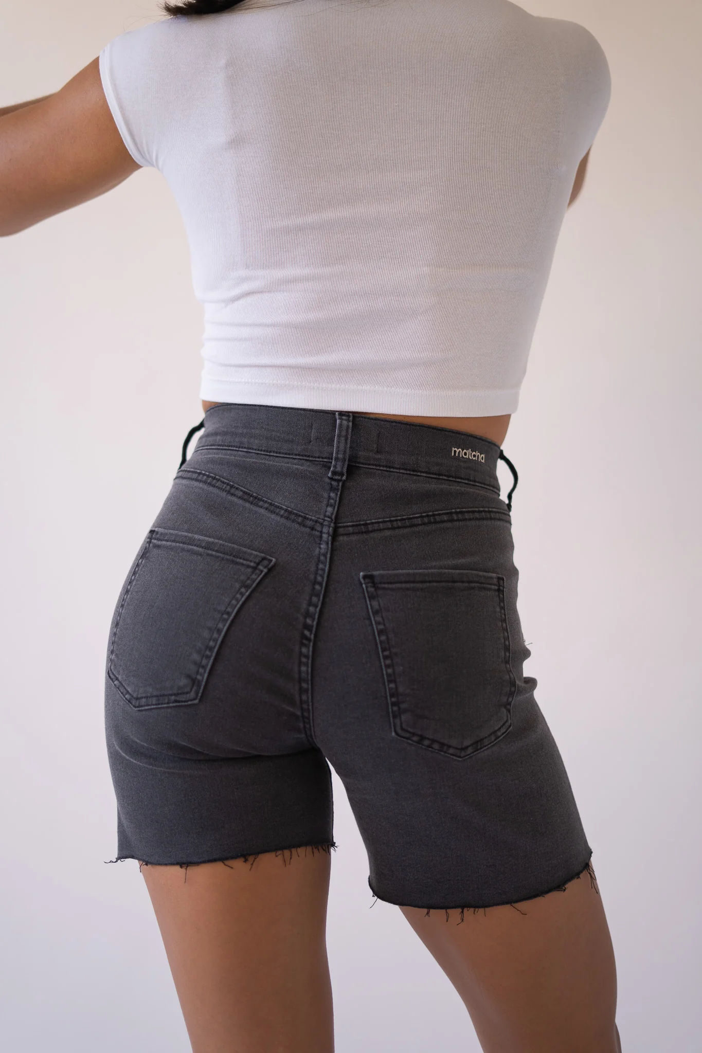 SHORTS HIGH RISE - GREY - Image 5